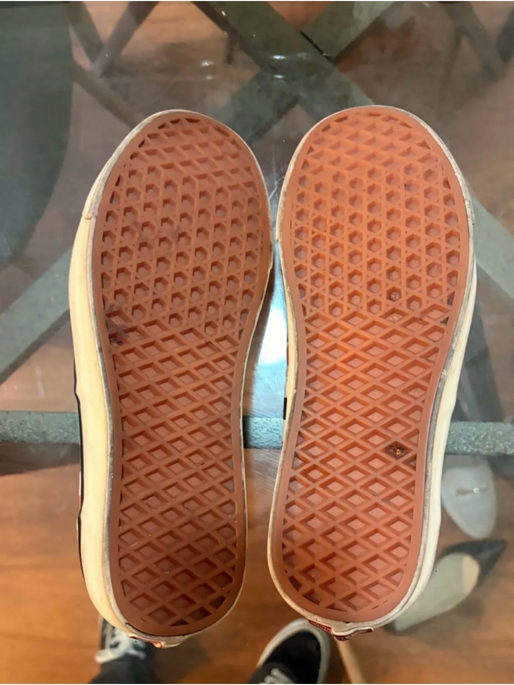 2 Pairs of Vans Era shoes Men’s 8.5 good condition!!
